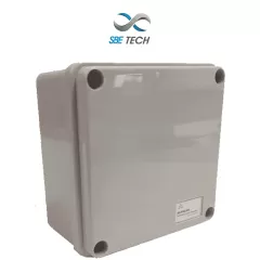 SBE TECH--SBE TECH OP10010080 - Caja plástica con tapa opaca de 10x10x8 cm multiusos con grado de protección IP66, fabricada en material autoextinguible y resistente a la abrasión-