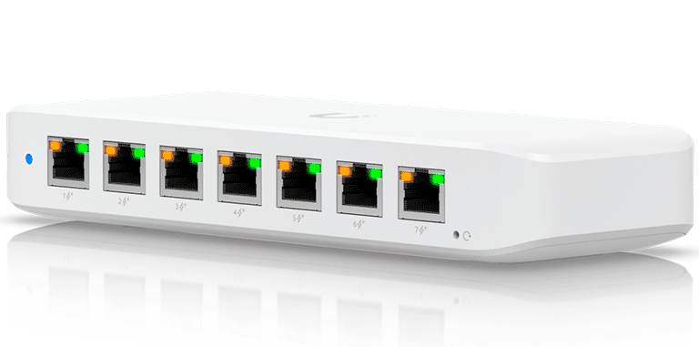 UBIQUITI--UBIQUITI USW-ULTRA-60W - Switch UniFi Ultra capa 2, de 7 puertos POE+ de salida y 1 puerto POE++ de entrada, 52W totales, Incluye adaptador de corriente alterna. #preventa-