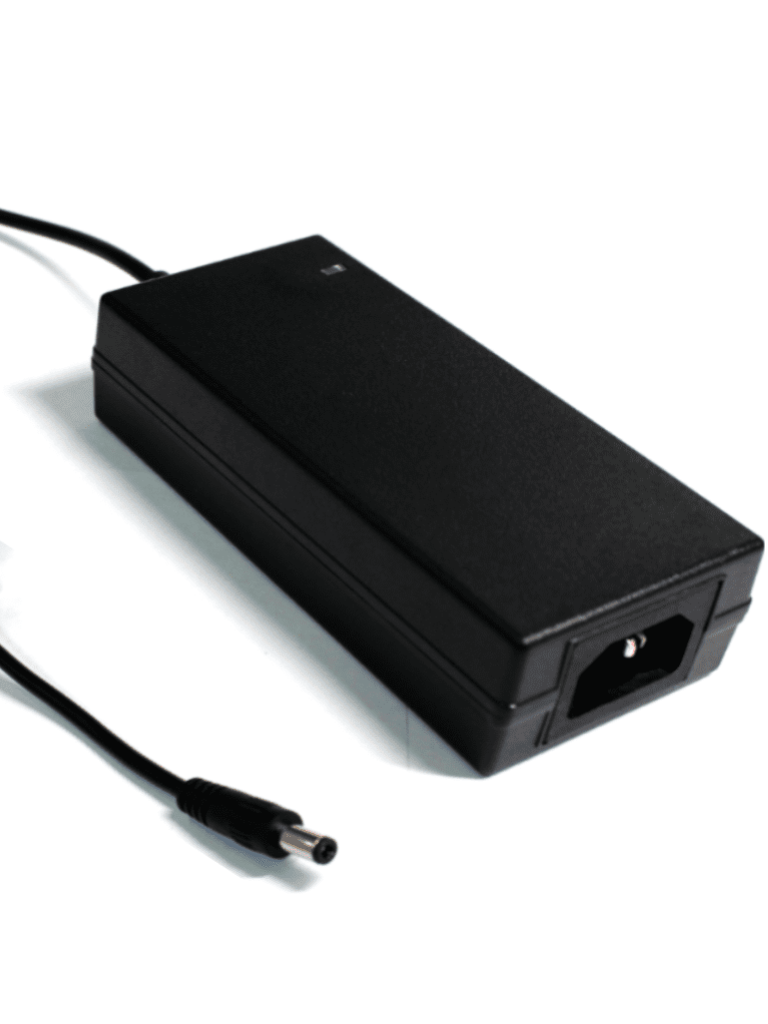 SAXXON PSU1205D - Fuente de Poder Regulada de 12 Vcc a 5 Amperes/ Ideal para Equipos de Alto Consumo de Corriente/ Para Usos Multiples: Sistemas de CCTV, Acceso, Asistencia, etc/ Certificación UL/